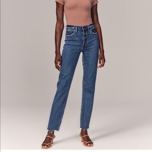 abercrombie  High Rise Mom Jeans